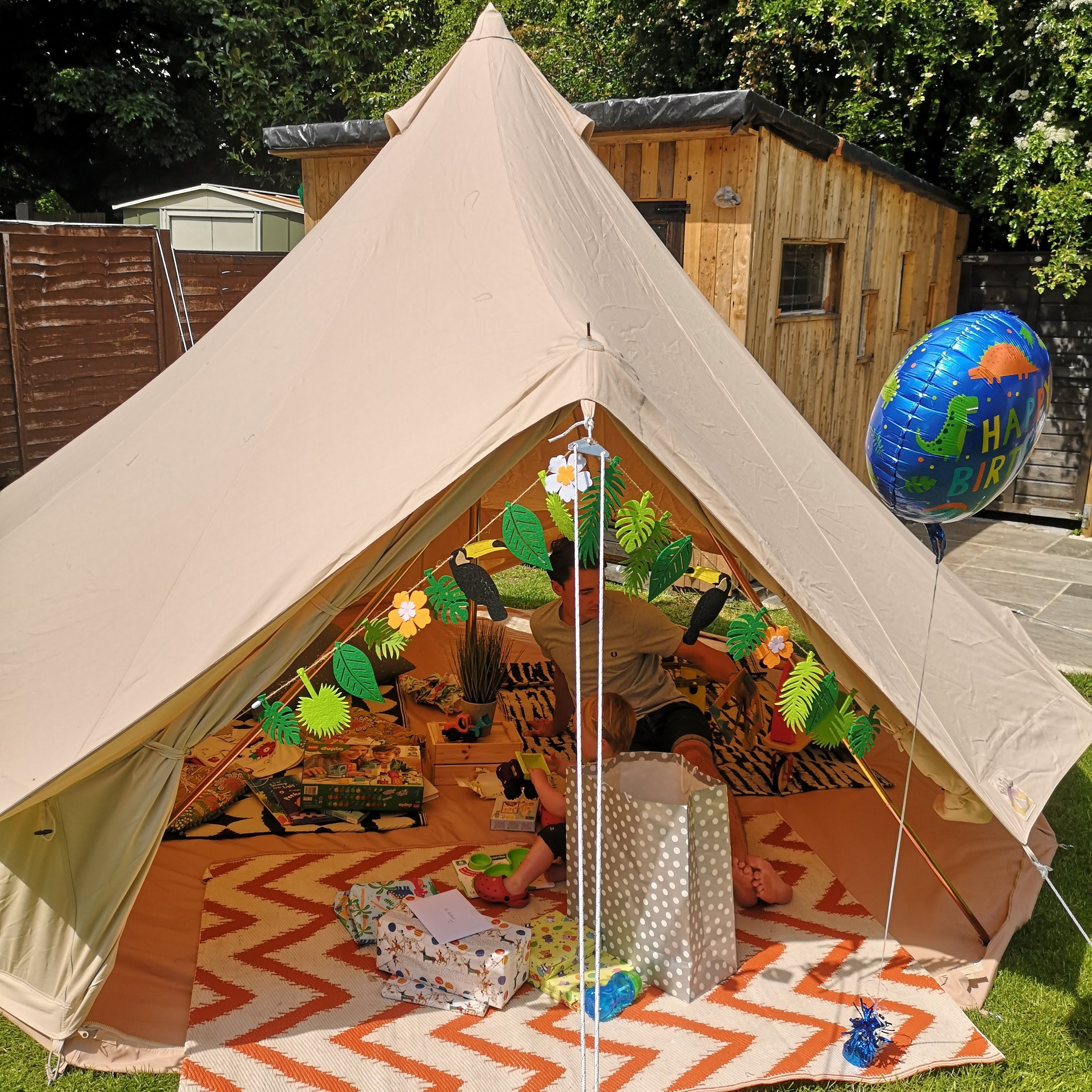 Bell Tent Set Up For Kids Party