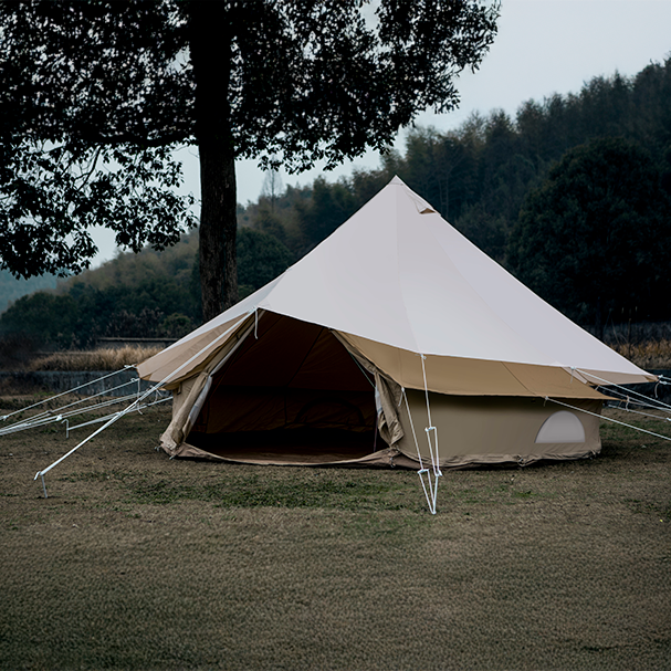 Bell Tent with Cover Protector 